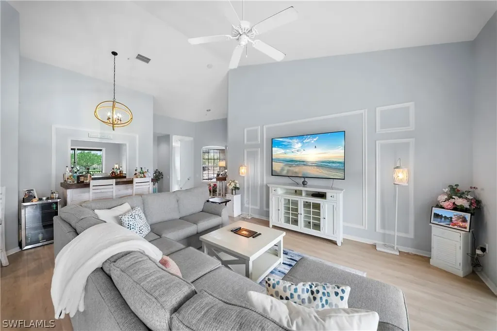 8457 Radcliffe Terrace Naples FL 34120