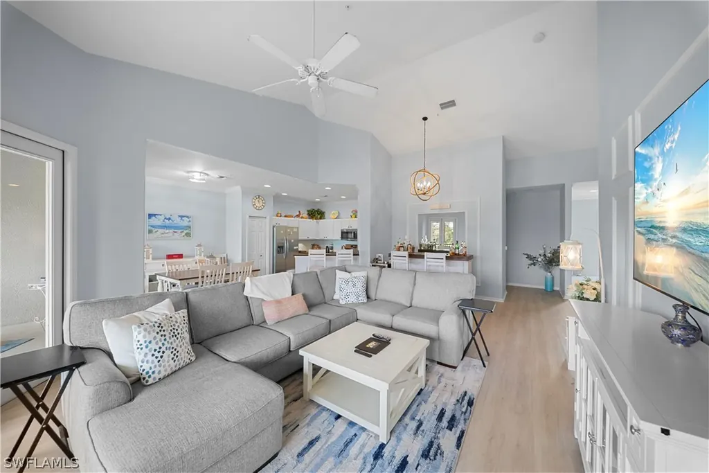 8457 Radcliffe Terrace Naples FL 34120