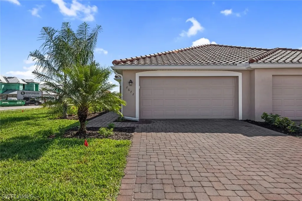 2672 Vine Avenue Naples FL 34120