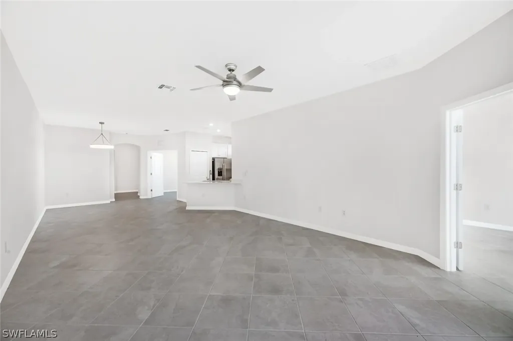 2672 Vine Avenue Naples FL 34120
