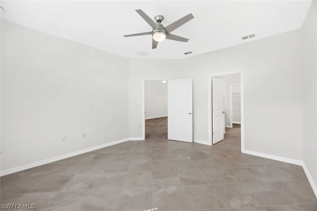 2672 Vine Avenue Naples FL 34120