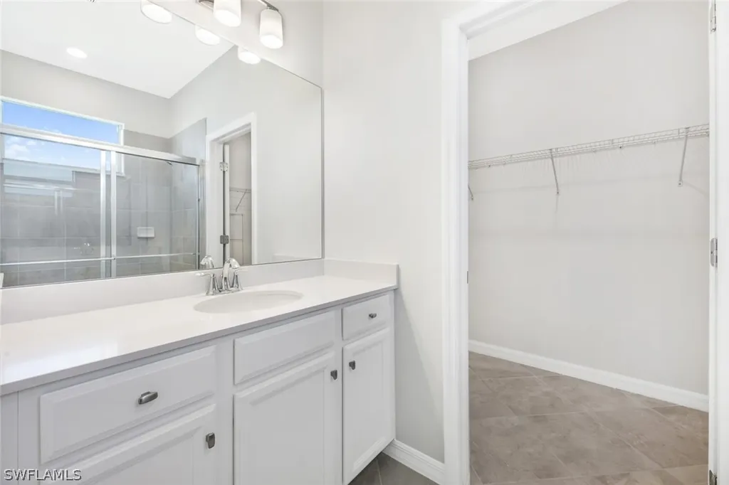 2672 Vine Avenue Naples FL 34120