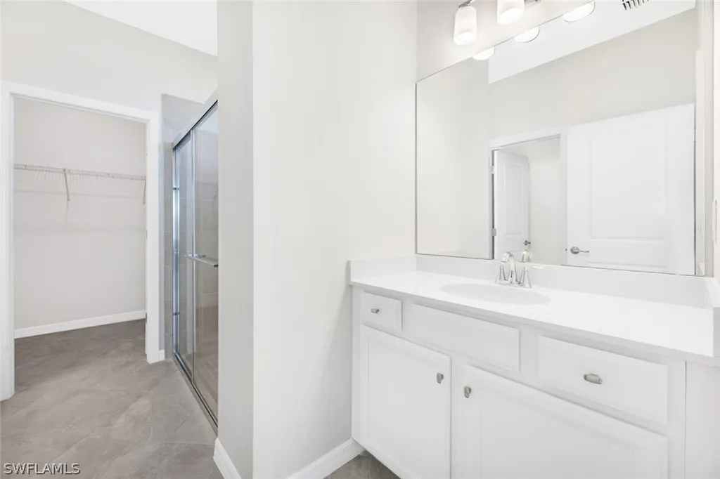 2672 Vine Avenue Naples FL 34120