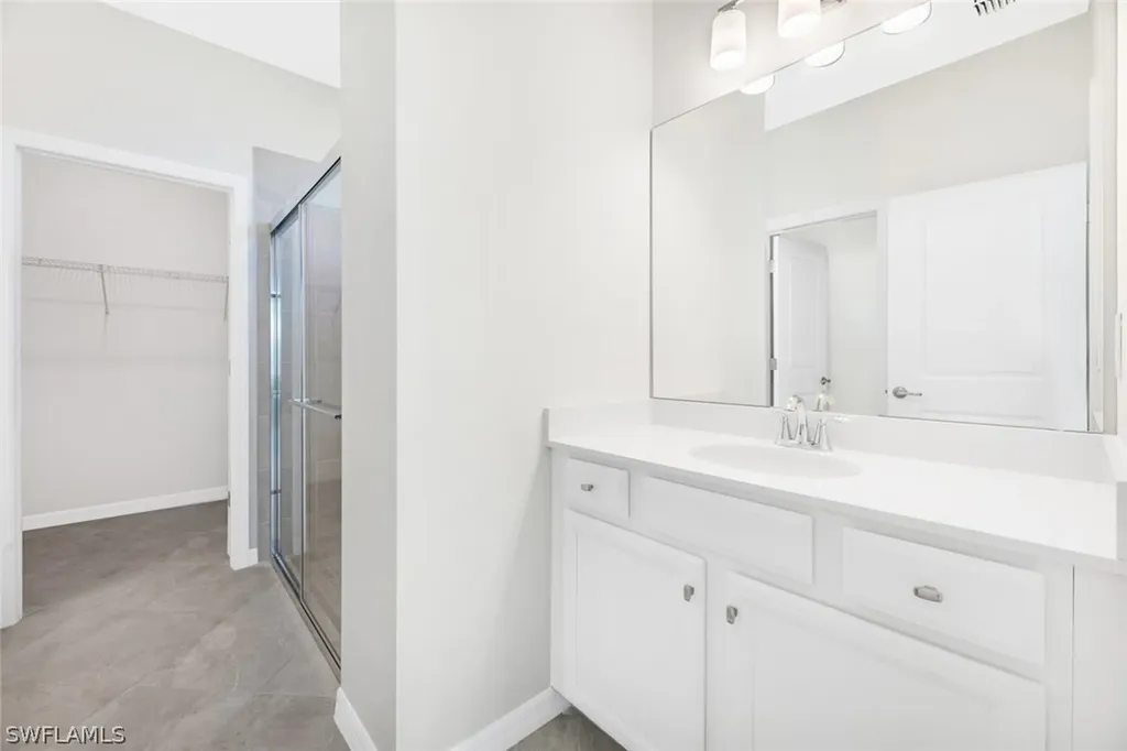 2672 Vine Avenue Naples FL 34120