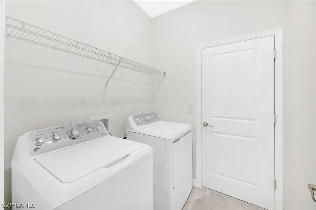 2672 Vine Avenue Naples FL 34120