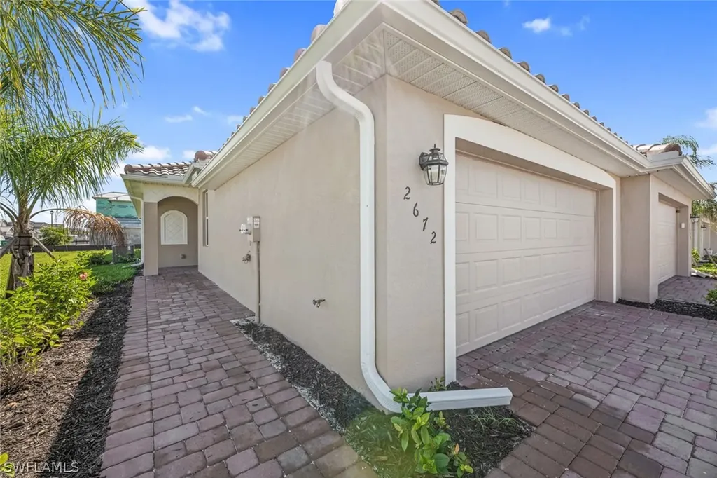 2672 Vine Avenue Naples FL 34120