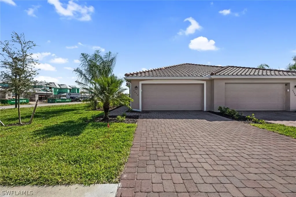 2672 Vine Avenue Naples FL 34120