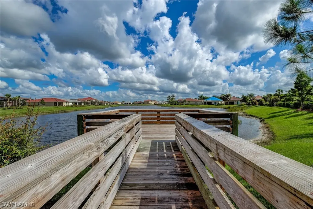 2672 Vine Avenue Naples FL 34120