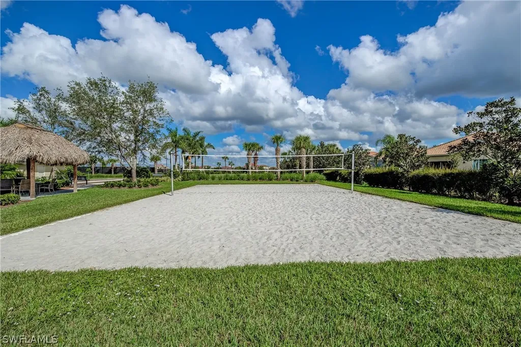 2672 Vine Avenue Naples FL 34120