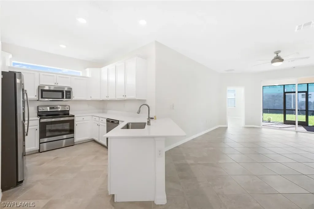 2672 Vine Avenue Naples FL 34120