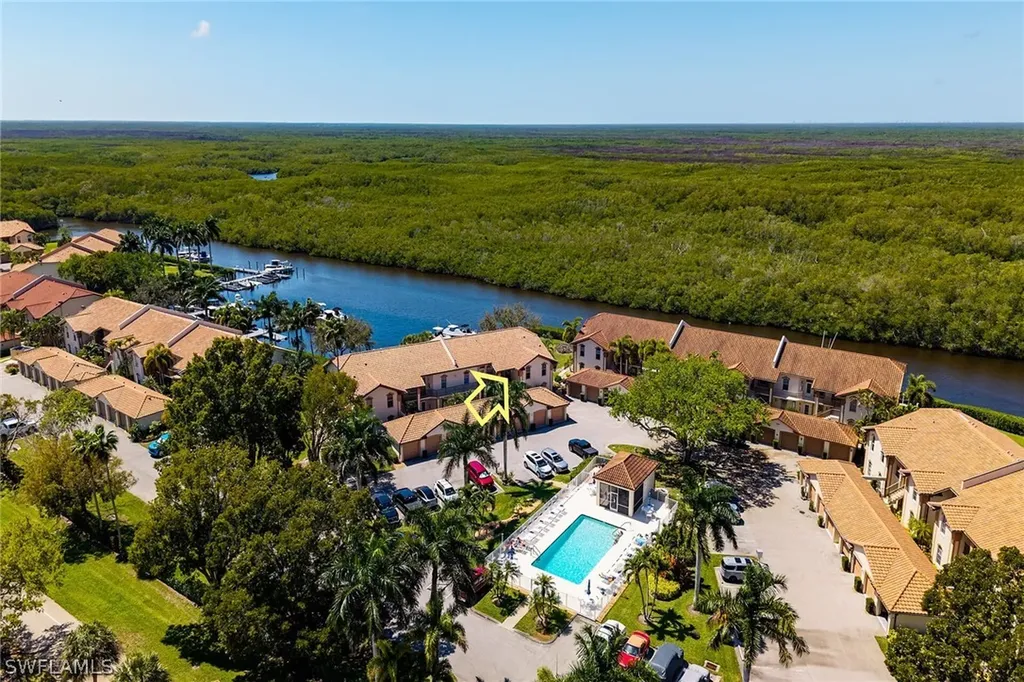 194 Newport Drive Naples FL 34114