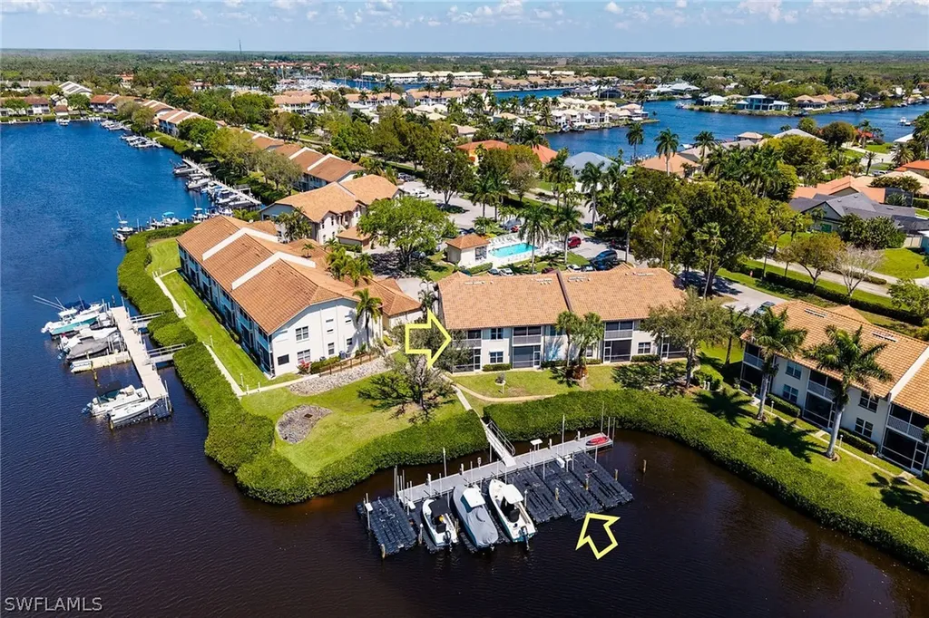 194 Newport Drive Naples FL 34114