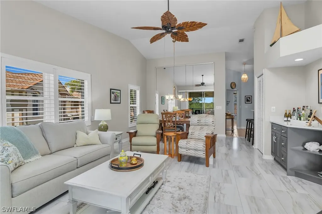 194 Newport Drive Naples FL 34114