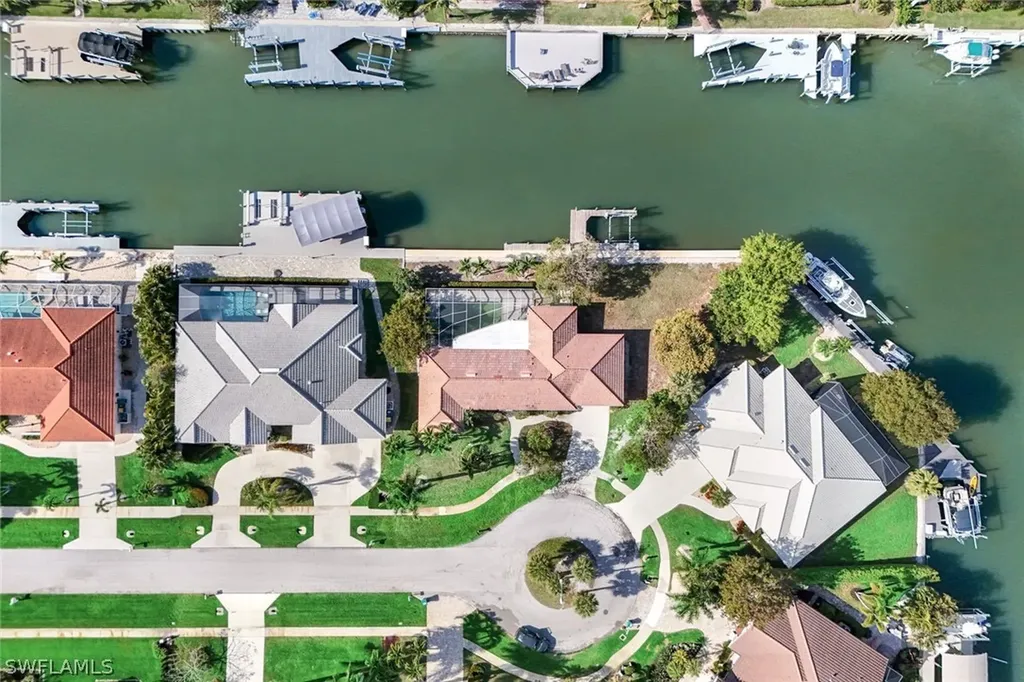 358 Grapewood Court Marco Island FL 34145