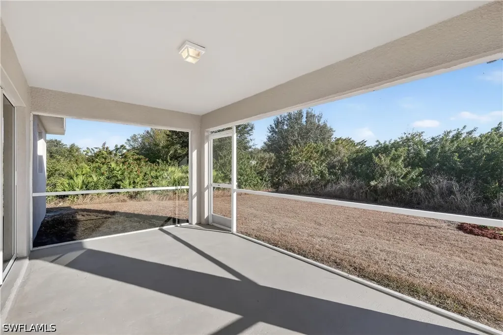 4307 12th Street SW Lehigh Acres FL 33976