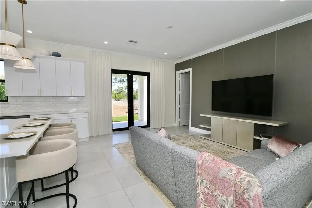 2017 47th Avenue NE Naples FL 34120
