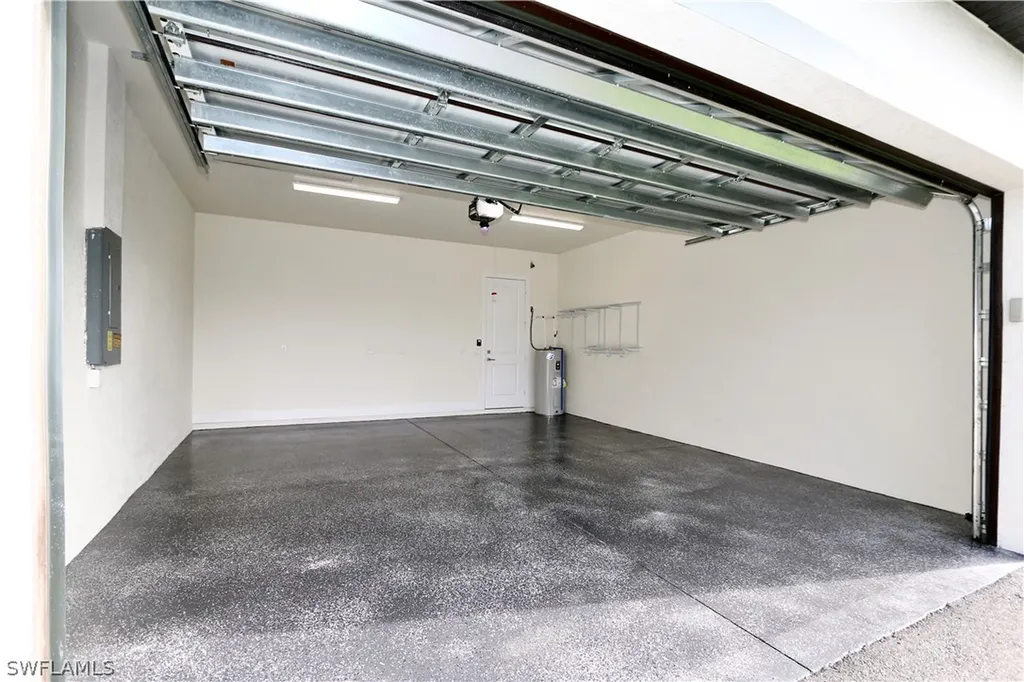 2017 47th Avenue NE Naples FL 34120