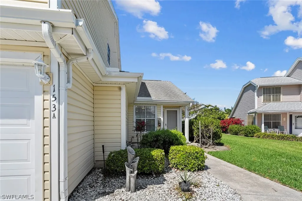 153 Bristol Lane Naples FL 34112
