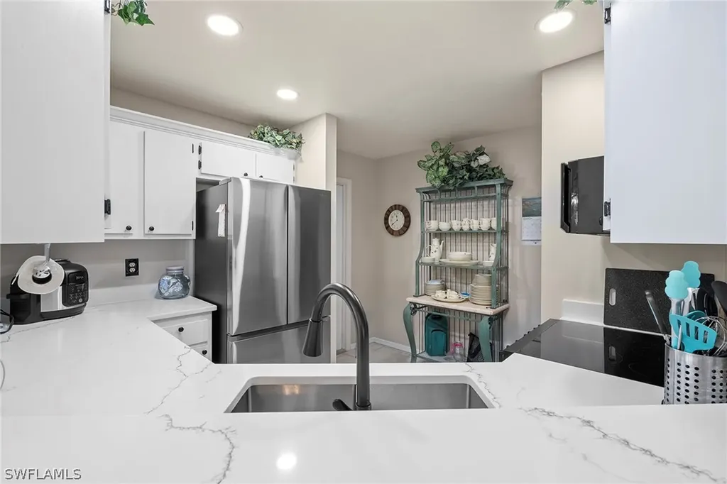 153 Bristol Lane Naples FL 34112