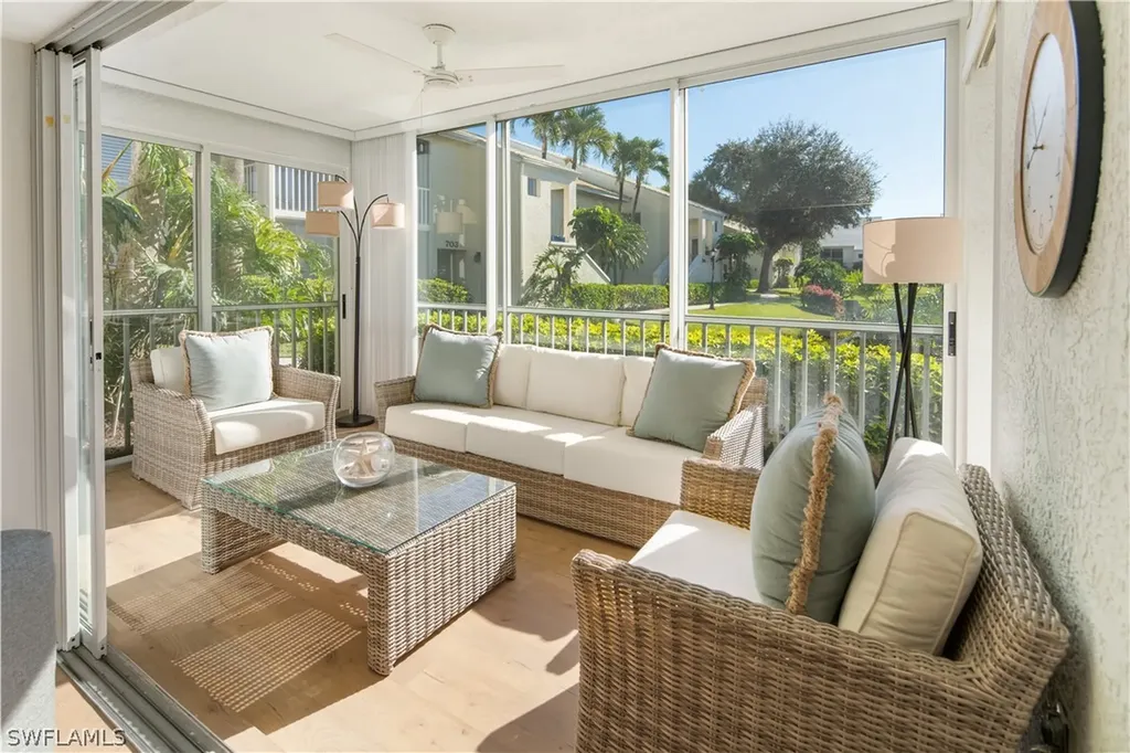 776 Willowbrook Drive Naples FL 34108
