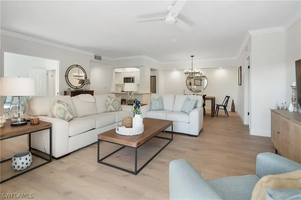 776 Willowbrook Drive Naples FL 34108