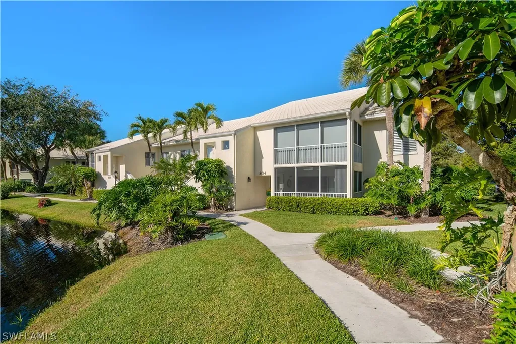 776 Willowbrook Drive Naples FL 34108
