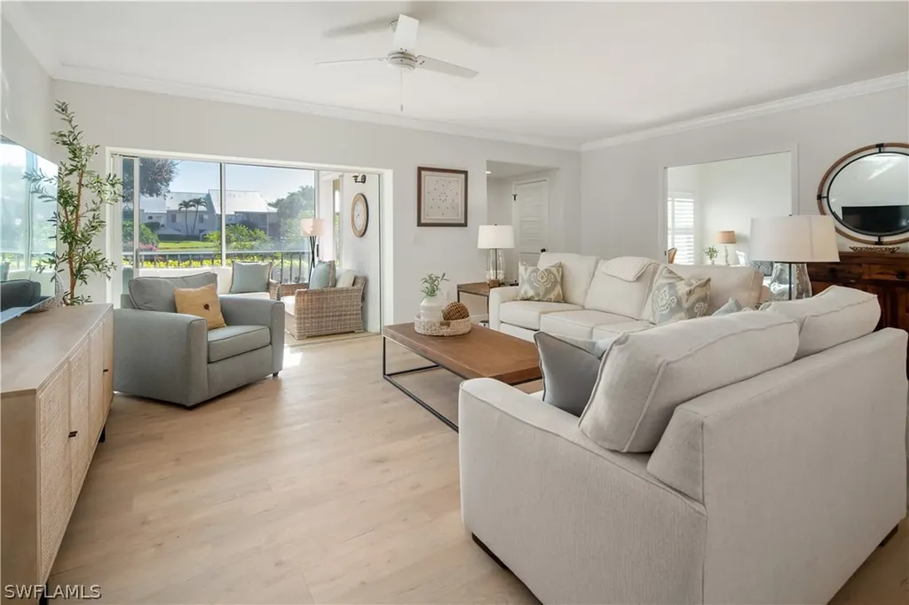 776 Willowbrook Drive Naples FL 34108