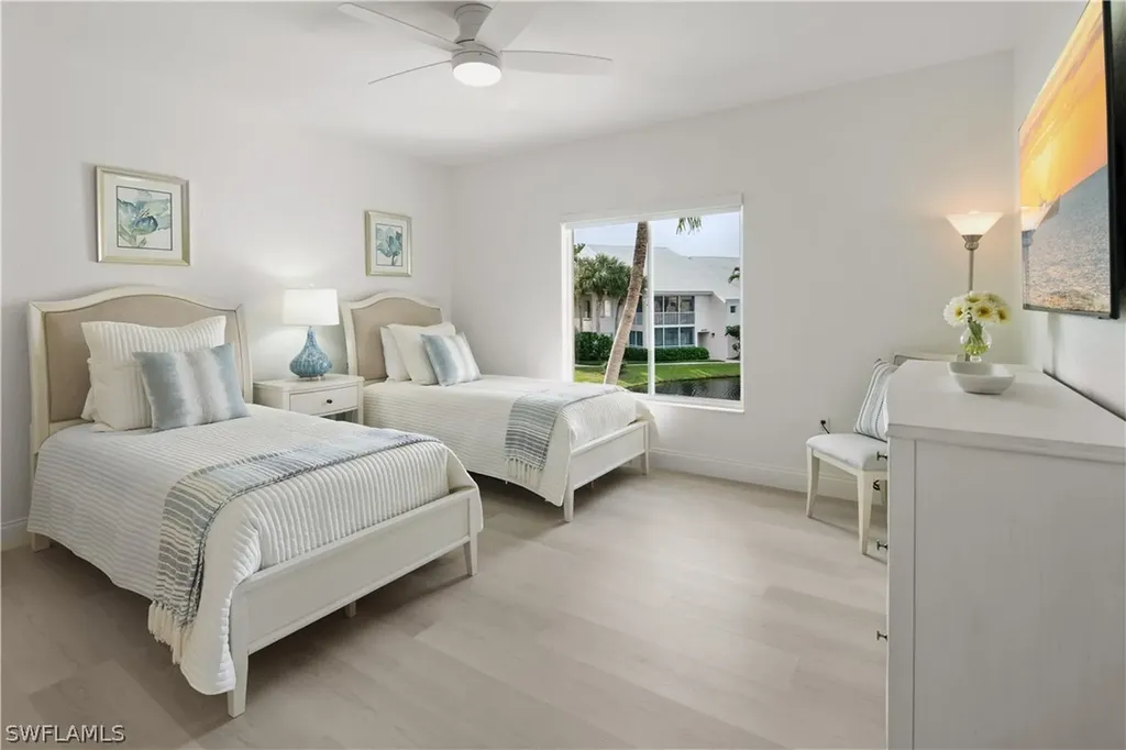 784 Willowbrook Drive Naples FL 34108