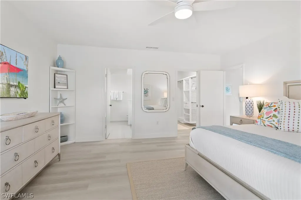 784 Willowbrook Drive Naples FL 34108