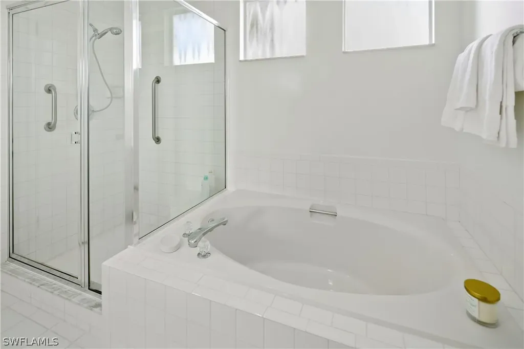 784 Willowbrook Drive Naples FL 34108