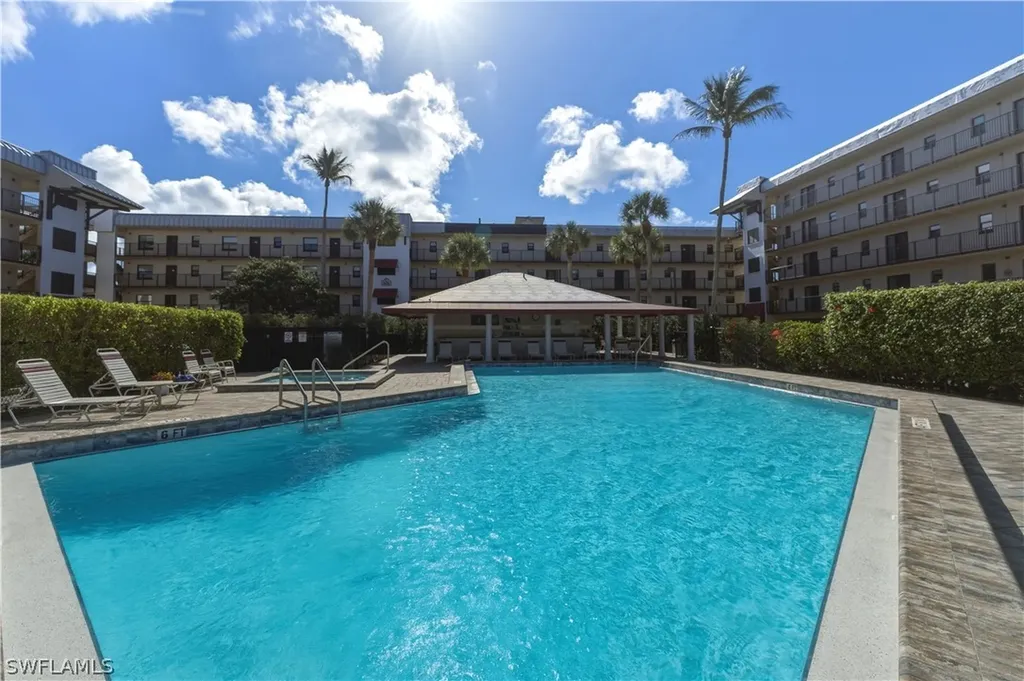 801 River Point Drive Naples FL 34102