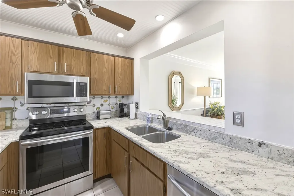 801 River Point Drive Naples FL 34102