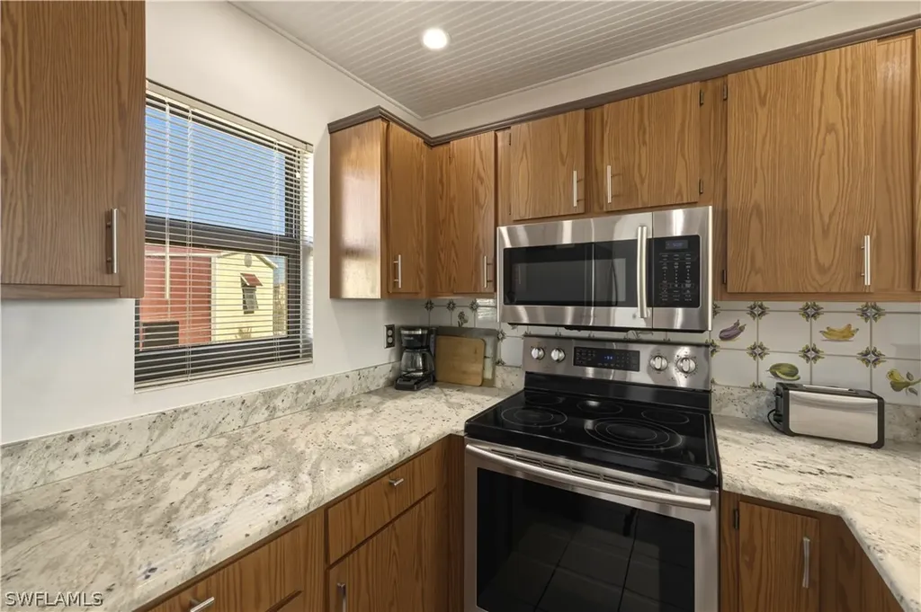 801 River Point Drive Naples FL 34102