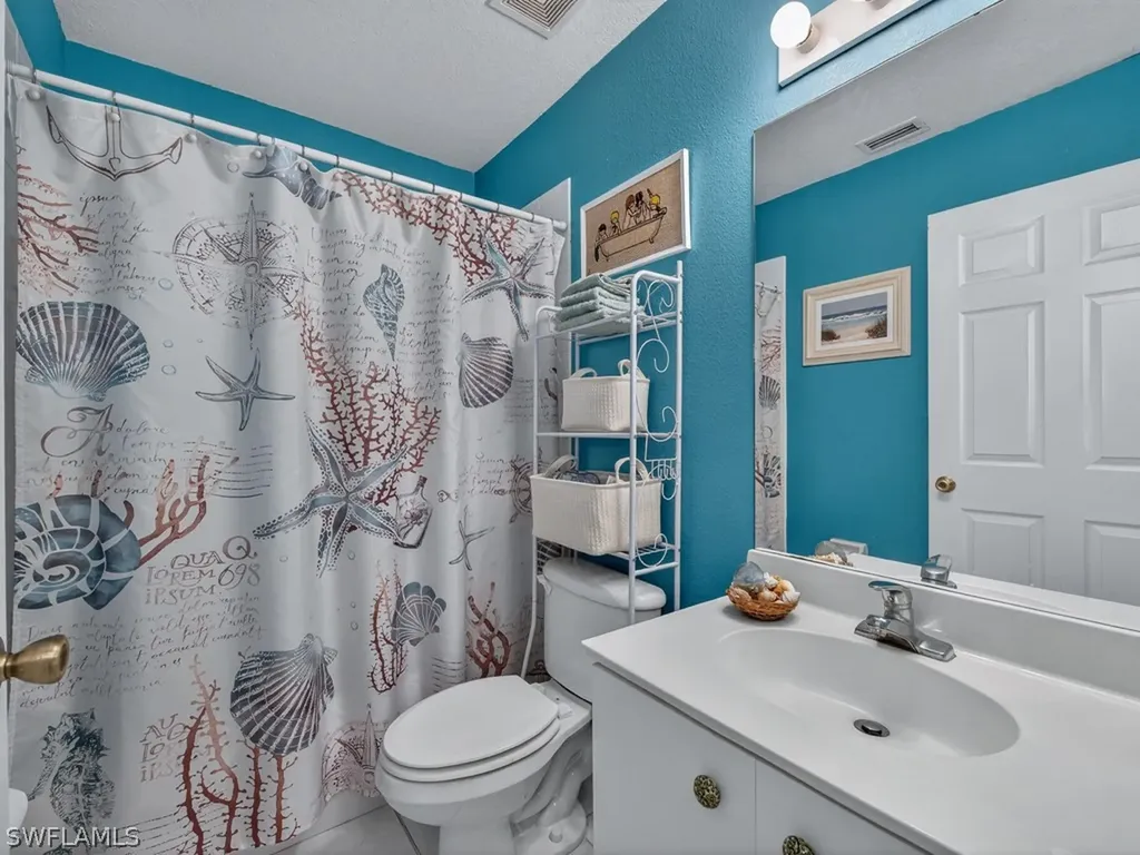 6890 Huntington Lakes Circle Naples FL 34119