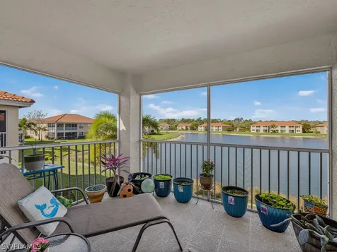 6890 Huntington Lakes Circle Naples FL 34119