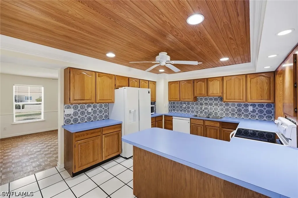 1377 11th Court N Naples FL 34102