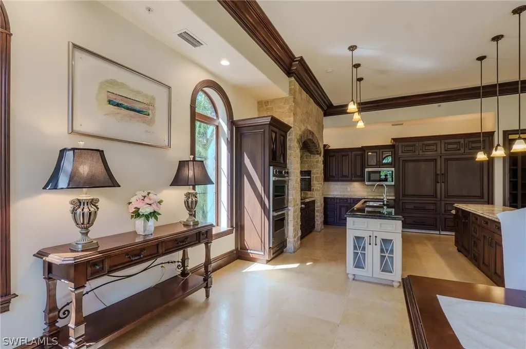 200 S Golf Drive Naples FL 34102