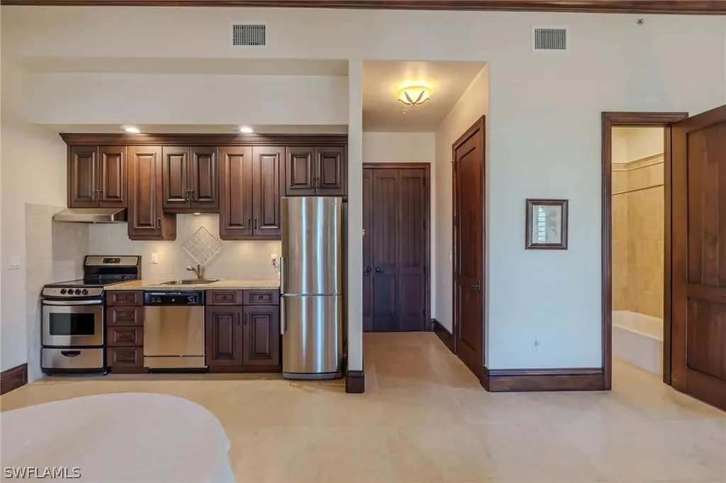 200 S Golf Drive Naples FL 34102