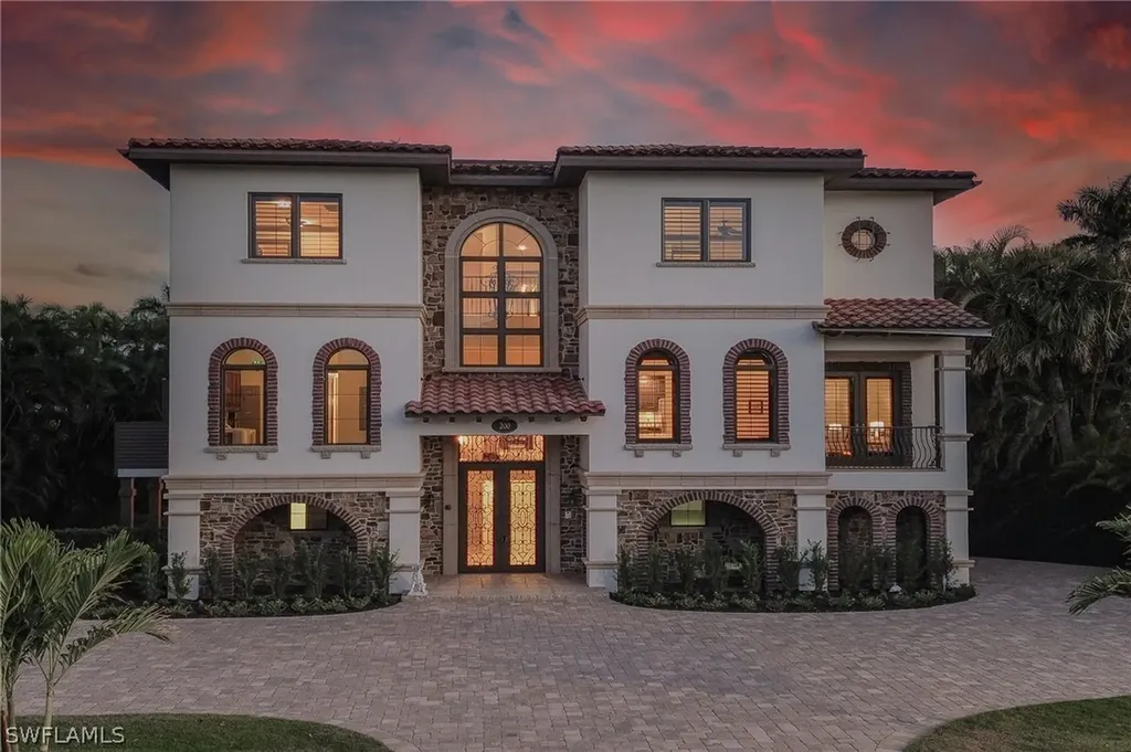 200 S Golf Drive Naples FL 34102