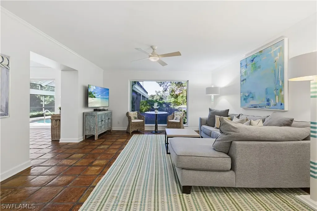 2700 Lantern Lane Naples FL 34102