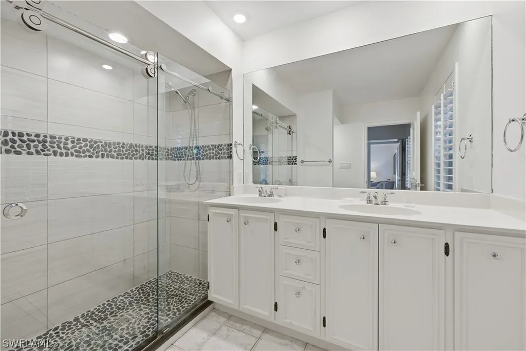 2700 Lantern Lane Naples FL 34102