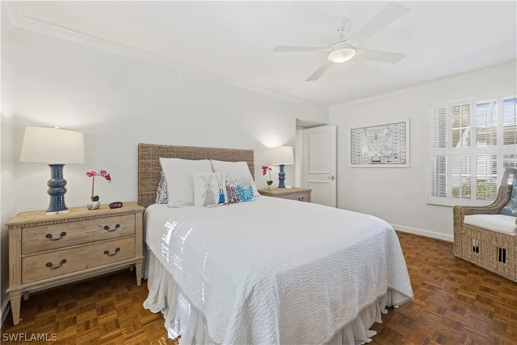 2700 Lantern Lane Naples FL 34102