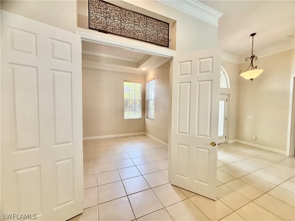 615 Soliel Drive Naples FL 34110