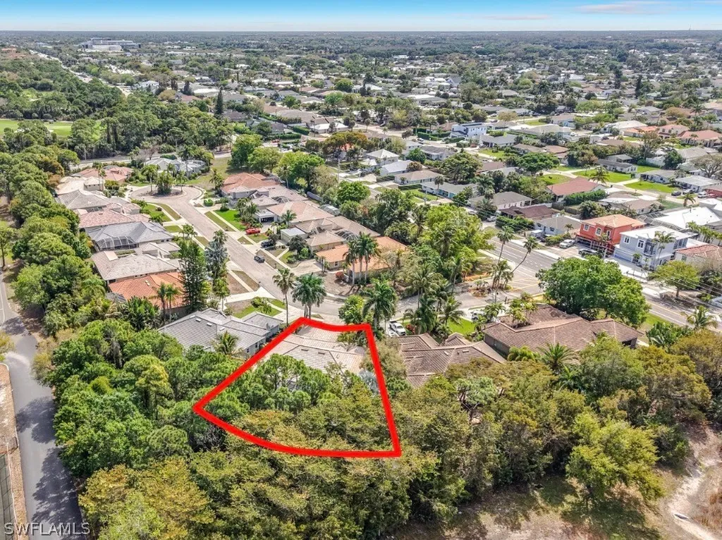 615 Soliel Drive Naples FL 34110