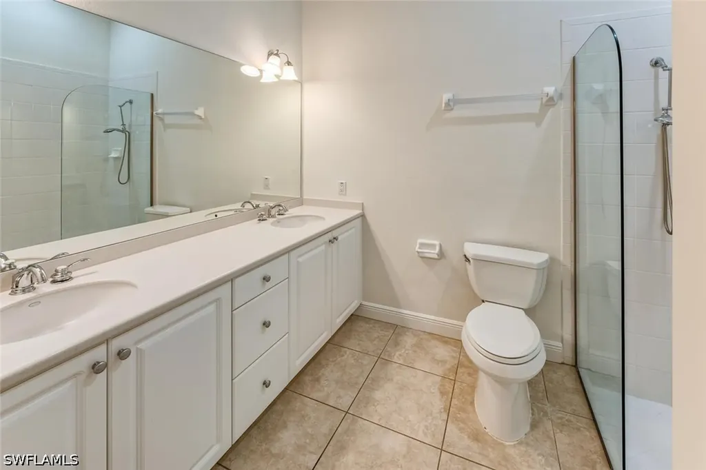 3555 Avion Woods Court Naples FL 34104