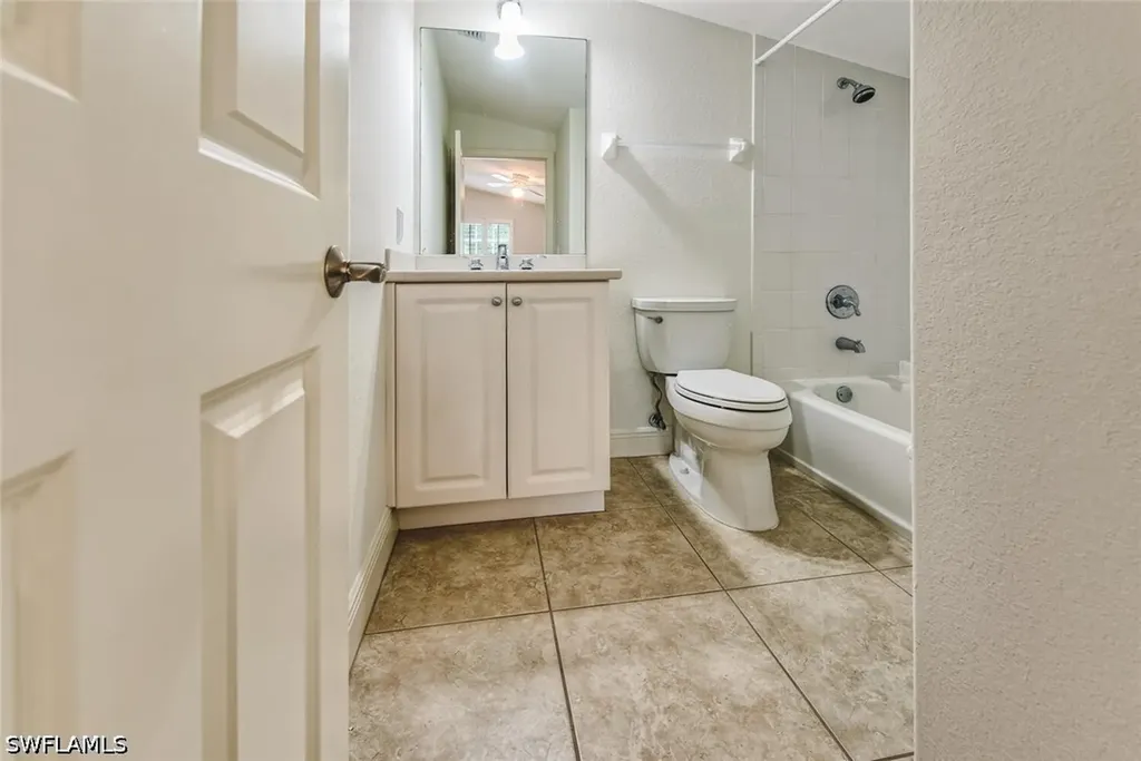 3555 Avion Woods Court Naples FL 34104