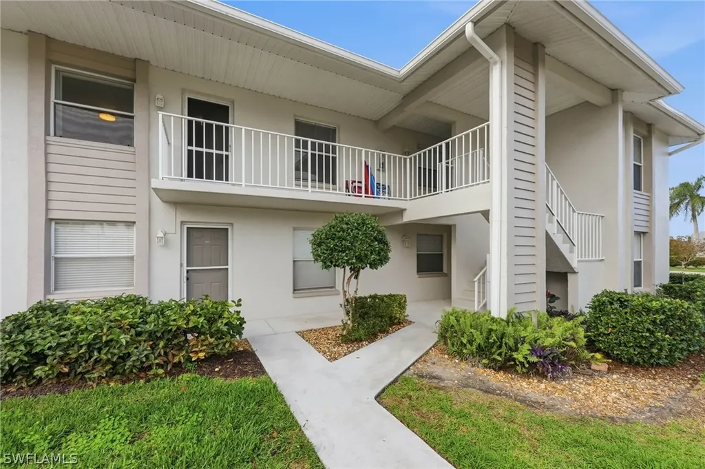 1476 Churchill Circle Naples FL 34116