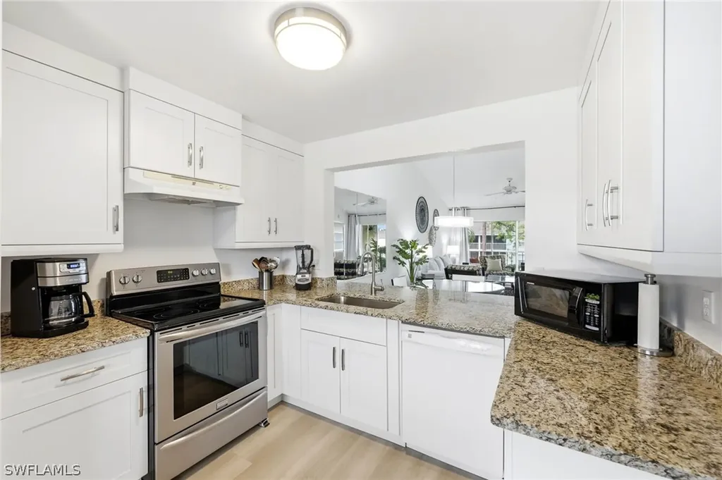 1476 Churchill Circle Naples FL 34116