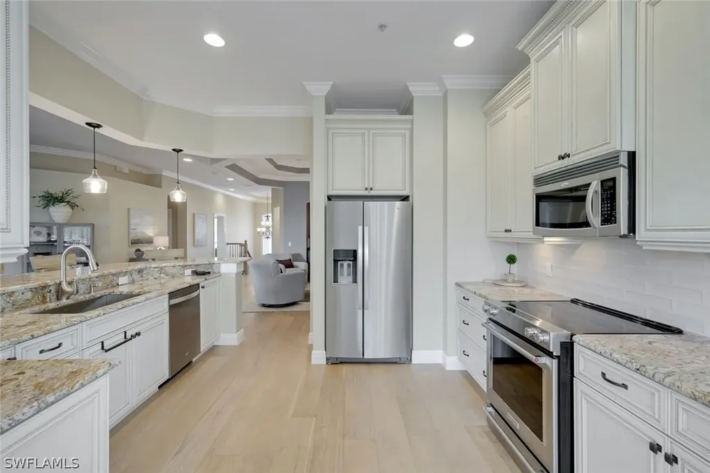 9201 Quartz Lane Naples FL 34120