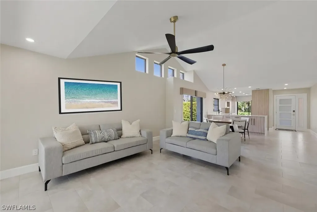 909 Reef Point Circle Naples FL 34108